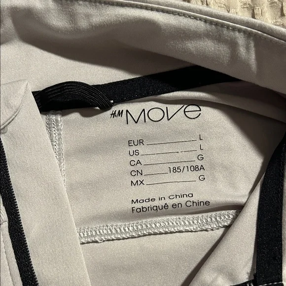 H&M White Long Quarter Zip Shirt - Picture 2 of 2